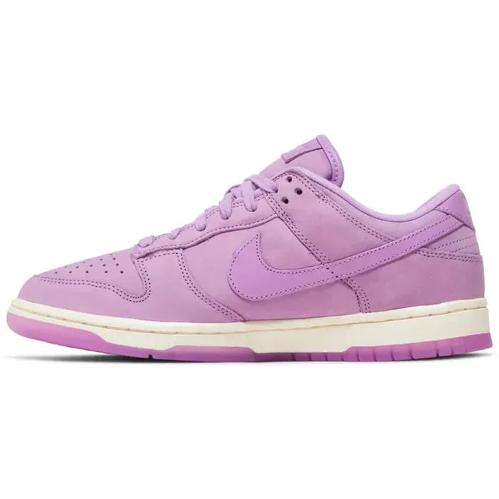 Dunk Low (W) "Rush Fuchsia" [DV7415-500]