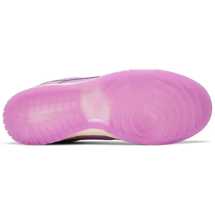 Dunk Low (W) "Rush Fuchsia" [DV7415-500]