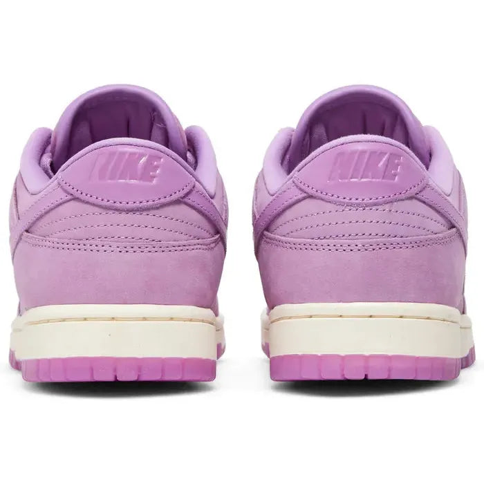 Dunk Low (W) "Rush Fuchsia" [DV7415-500]
