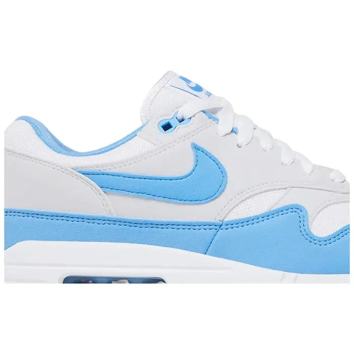 AM1 "White University Blue" [FD9082-103]