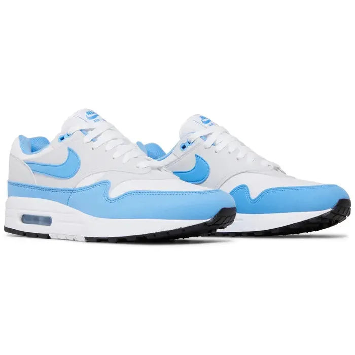 AM1 "White University Blue" [FD9082-103]