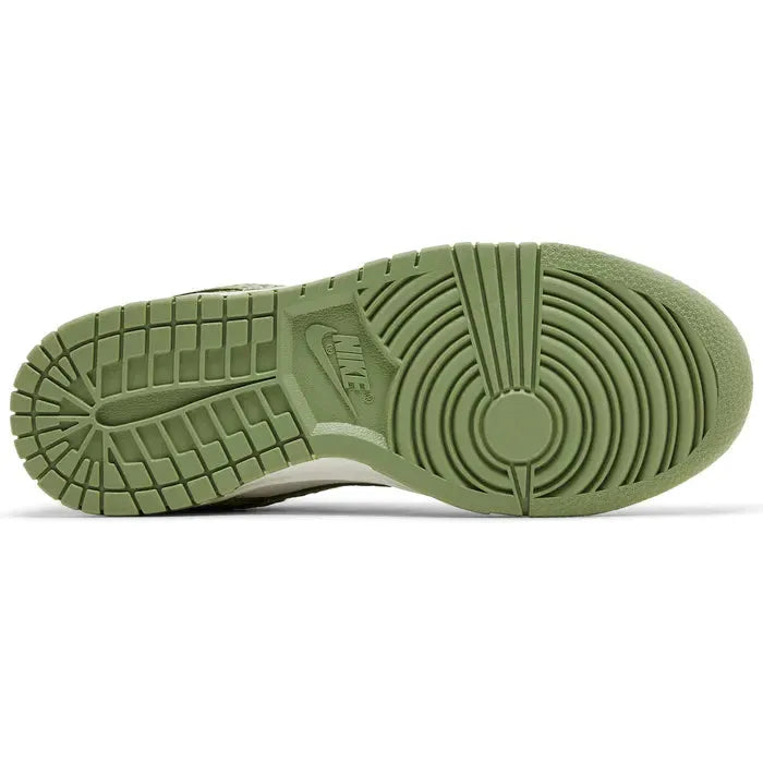 Dunk Low " Safari Oil Green" (W) [FV6516-300]