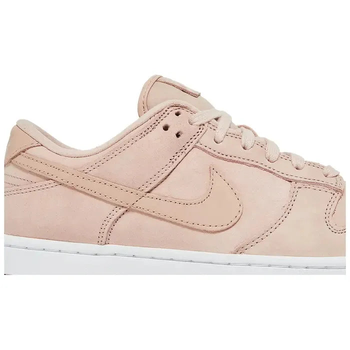 Dunk Low (W) "Pink Oxford" [DV7415-600]