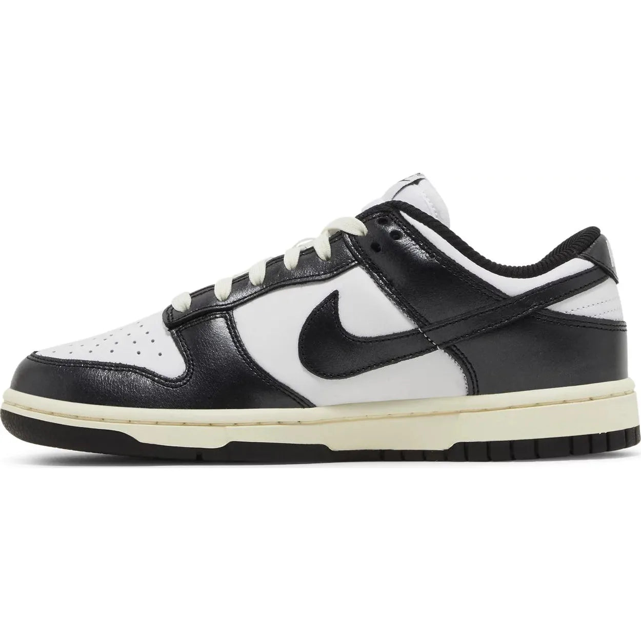 Dunk Low (W) "vintage panda"