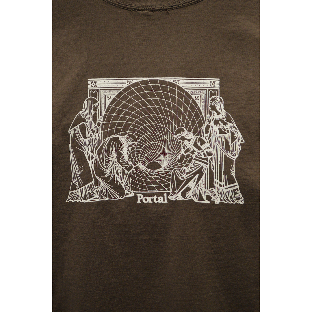 Portal Lithograph Tee "mocha"